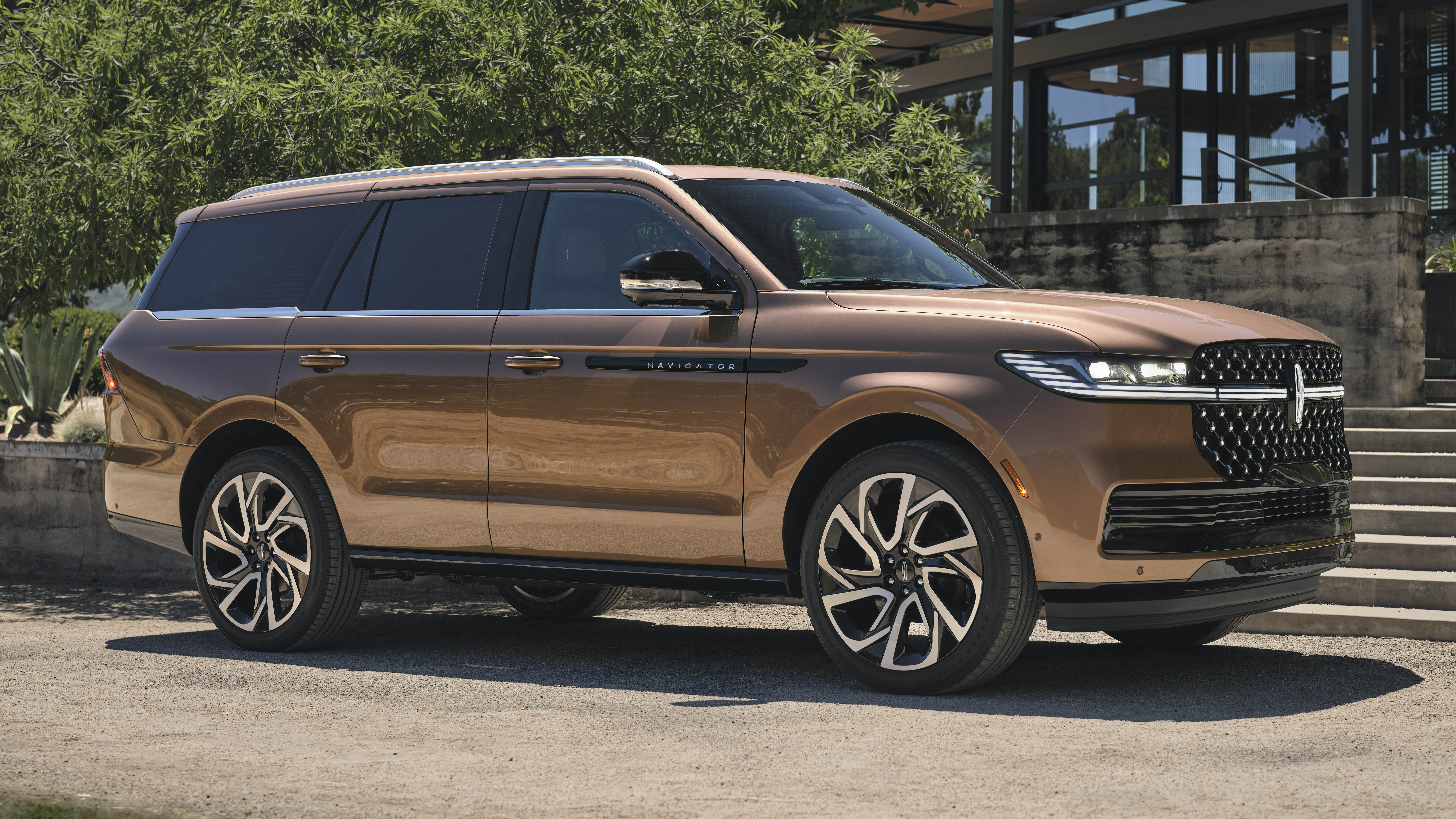 The new Lincoln Navigator gets a 48in screen and seating for up to